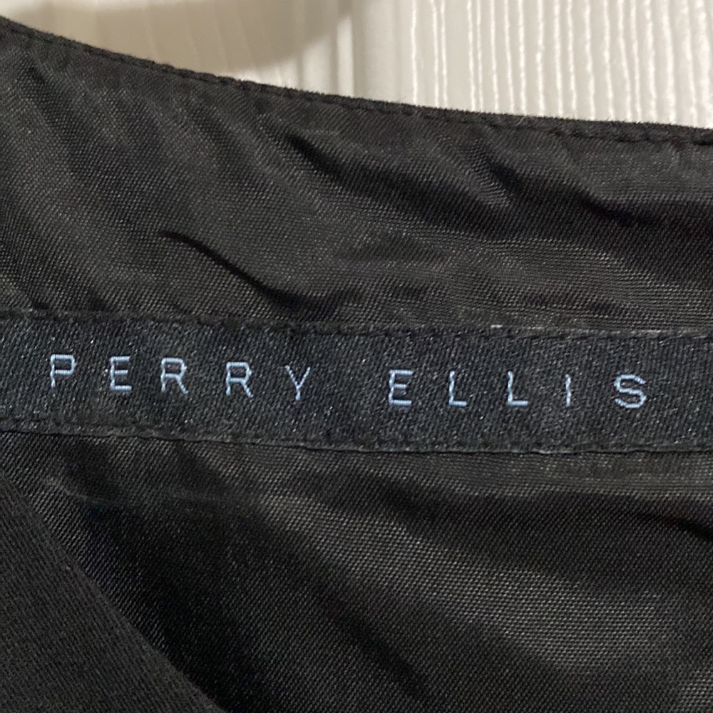 Perry Ellis LBD!🦋 - Picture 4 of 6